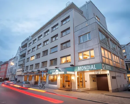 Centro Hotel Mondial München, Trademark Collection by Wyndham Hotels in Munich