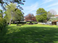 The Pear Tree Inn Hotels in Sutton-under-Brailes