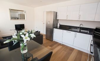 Celador Apartments - Sussex House Serviced Apartments