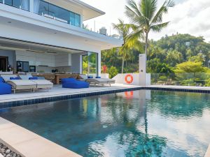 Blue Butterfly Luxury Pool Villa Koh Samui by Blue Mountain Villas