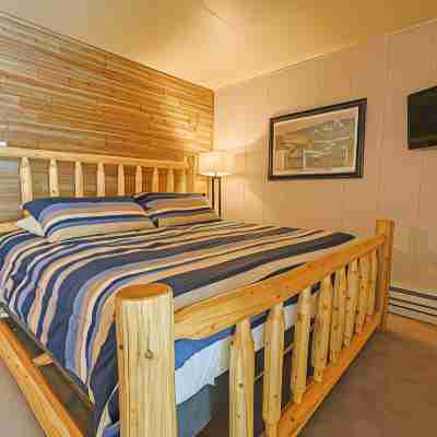 Wild Irishman 2 bed 2 bath Sleeps 9 WIBH Hotel Exterior