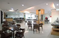 All Nite & Day Makassar Hotels in Bezirk Makassar