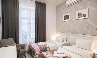 Metro Hotel