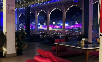 Radhika Palace Hotel - Housity