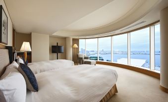 The Yokohama Bay Hotel Tokyu