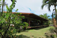 Raina Beach Apartments & Houses