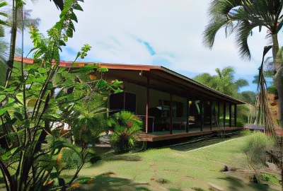Raina Beach Apartments & Houses Hoteles cerca de Black Rock Beach and Nikao Social Centre