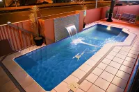 Rocky Resort Motor Inn - 4-Star