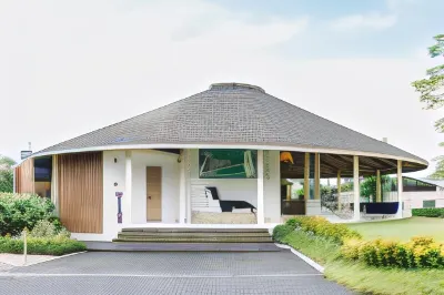 Mazecape Hotels in Bang Nam Priao