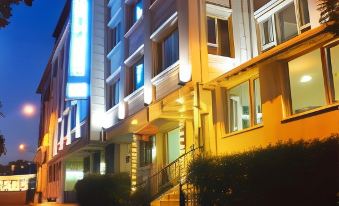 1. Ulubat C..