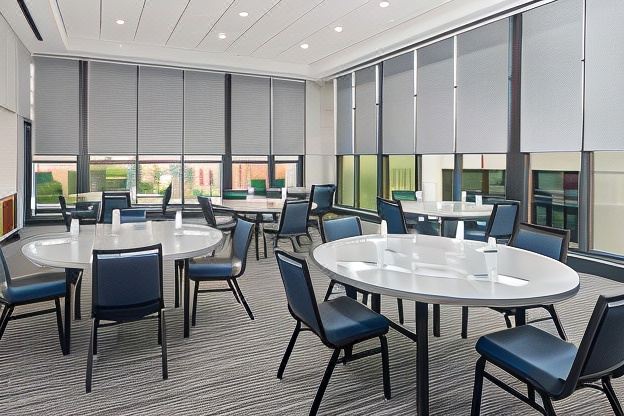 1. 하얏트 하우스 ..