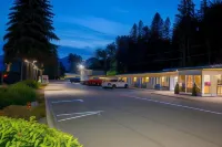Glenwood Inn & Suites Hotels in Genelle