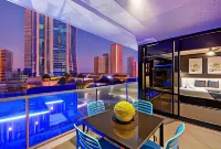 Circle on Cavill - Self Contained & Privately Managed Apartments - Wow Stay