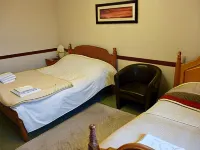 Aberdeen Arms Hotel Tarland
