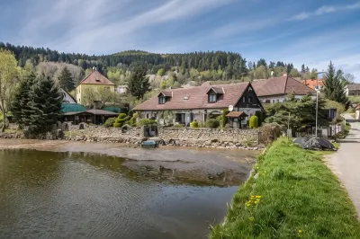 Pension a Restaurace Regina Hotel a Lipno nad Vltavou