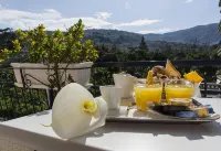Bougainvillea Relais - Pensions