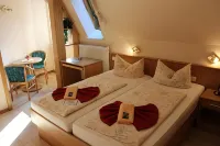 Pension Zur Grünen Eiche Hotels in Ziegenrück