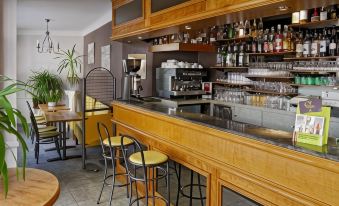 Logis Hôtel Restaurant Cazes Arazat