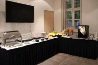 Pilvax Hotel Superior Kalocsa - breakfast