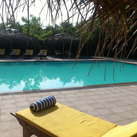 Giman Free Beach Resort Pasikuda