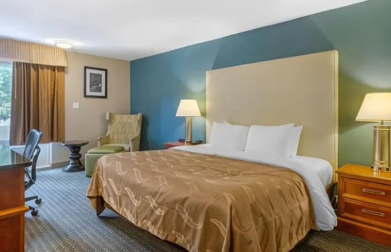 埃佩克斯-霍利斯普林斯凱藝套房酒店