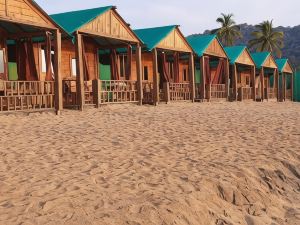 Saxony Beach Huts