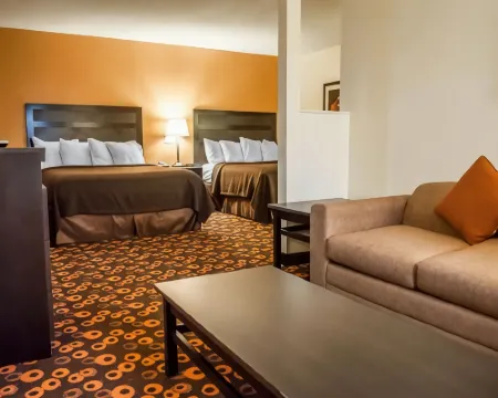 Econo Lodge Inn & Suites Hotels in Santa Fe