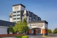 Four Points by Sheraton Edmonton South Hotel in zona The King's University College
