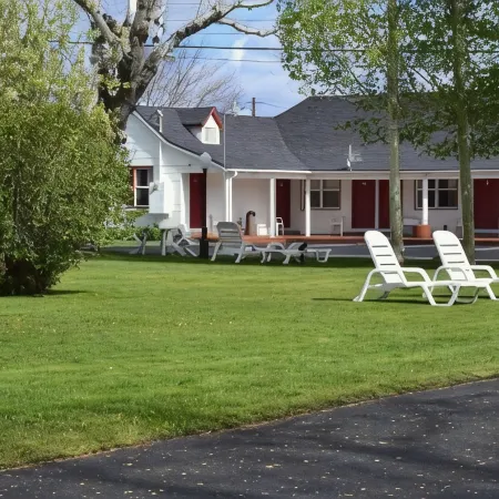 Silver Maple Inn