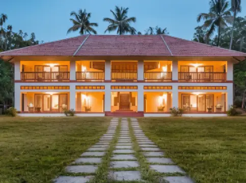 Windermere River House