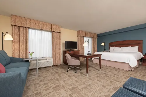 Hampton Inn & Suites Bloomington-Normal Hotels in Normal