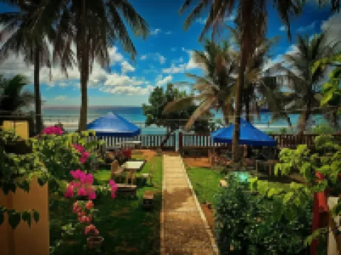 Batanes Seaside Lodge & Restaurant バタネスのホテル