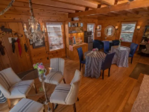 Elliott House Boutique Inn Hotels in Shaver Lake