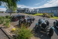 Comis Hotel & Golf Resort - parking