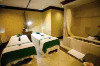 Menara Peninsula Hotel - spa