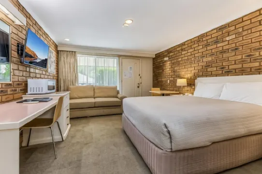 迪戈黃金廣場汽車旅館