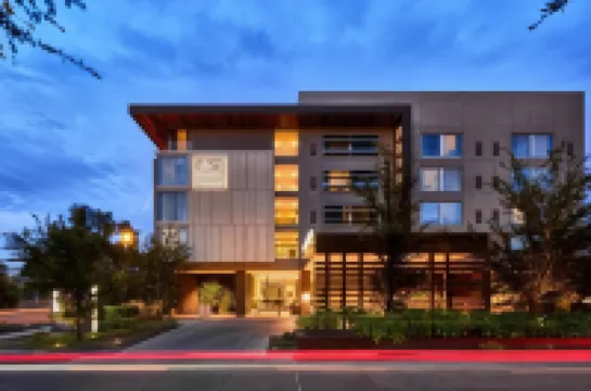 鳳凰城比爾特莫爾萬豪AC飯店