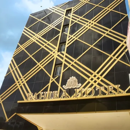 Fahira Hotel Syariah Padang