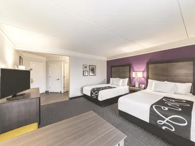 La Quinta Inn & Suites by Wyndham Austin Airport Hotels near Huston-Tillotson University
