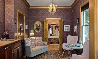 The 1883 Peabody House Bed & Breakfast