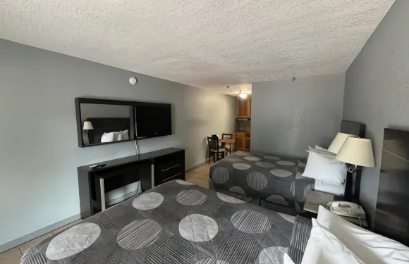 桑福德國際機場經濟旅館