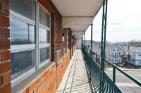 Skyview Manor Motel