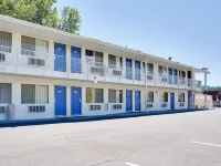 Motel 6 Kelso, WA - Mt. St. Helens Hotels in Kelso