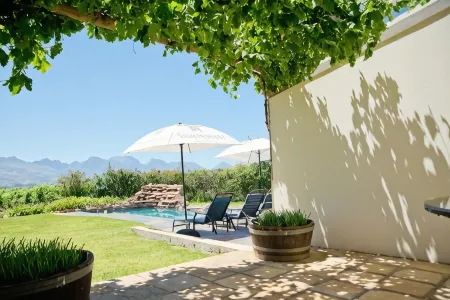 Cana Vineyard Guesthouse