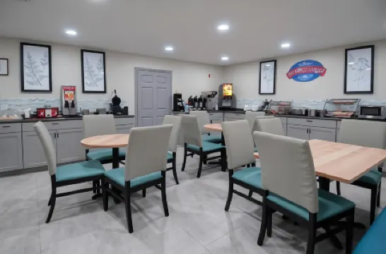 塔斯卡盧薩唄盟套房飯店