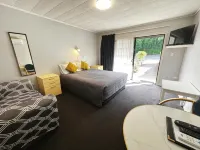 Kingswood Manor Motel Hotel di Whangarei