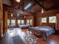 Tharnthong Lodge Hotels in Mae On