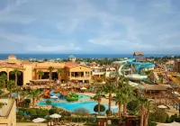 Coral Sea Aqua Club Resort