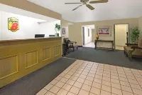 Super 8 by Wyndham Windsor Hotels in Windsor