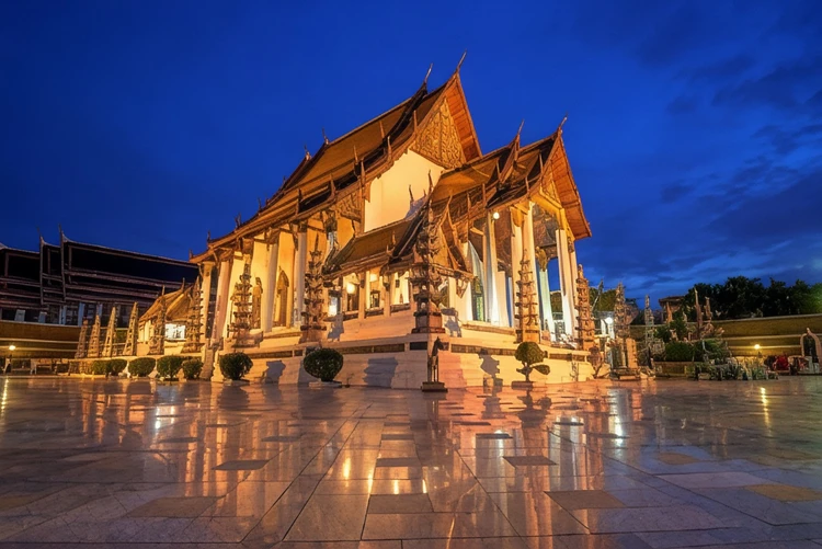 รูปภาพของโก อินน์ เดอะ ไจแอนท์ สวิง